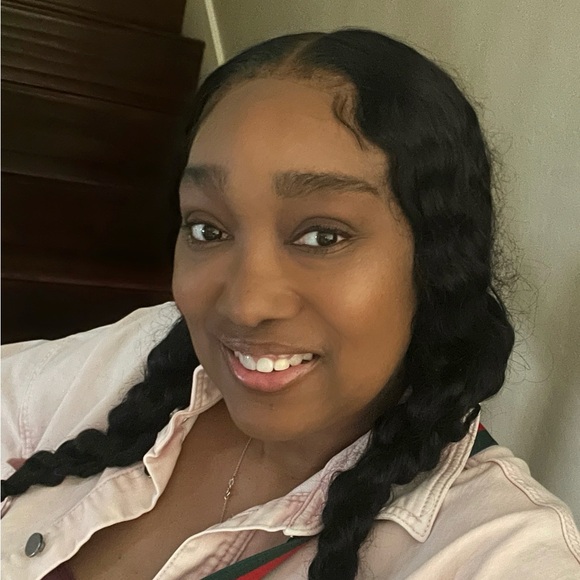 Meet your Posher, Marla - Picture 1 of 1